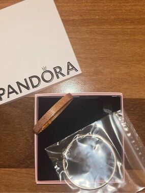 Rose Gold-Plated Reflexions Long Clasp Pandora Pavé Bracelet